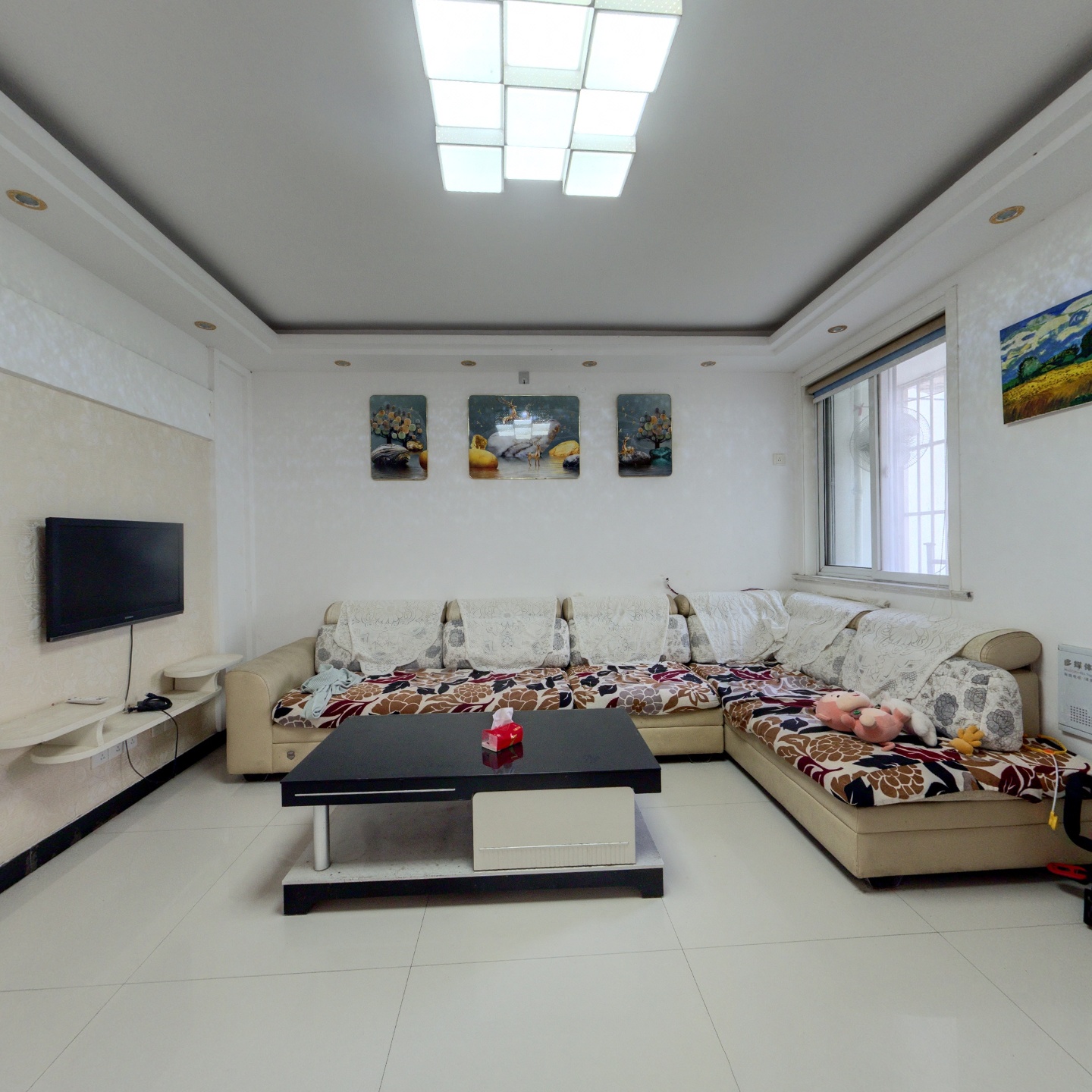 凤凰嗉2室2厅1卫82.05㎡