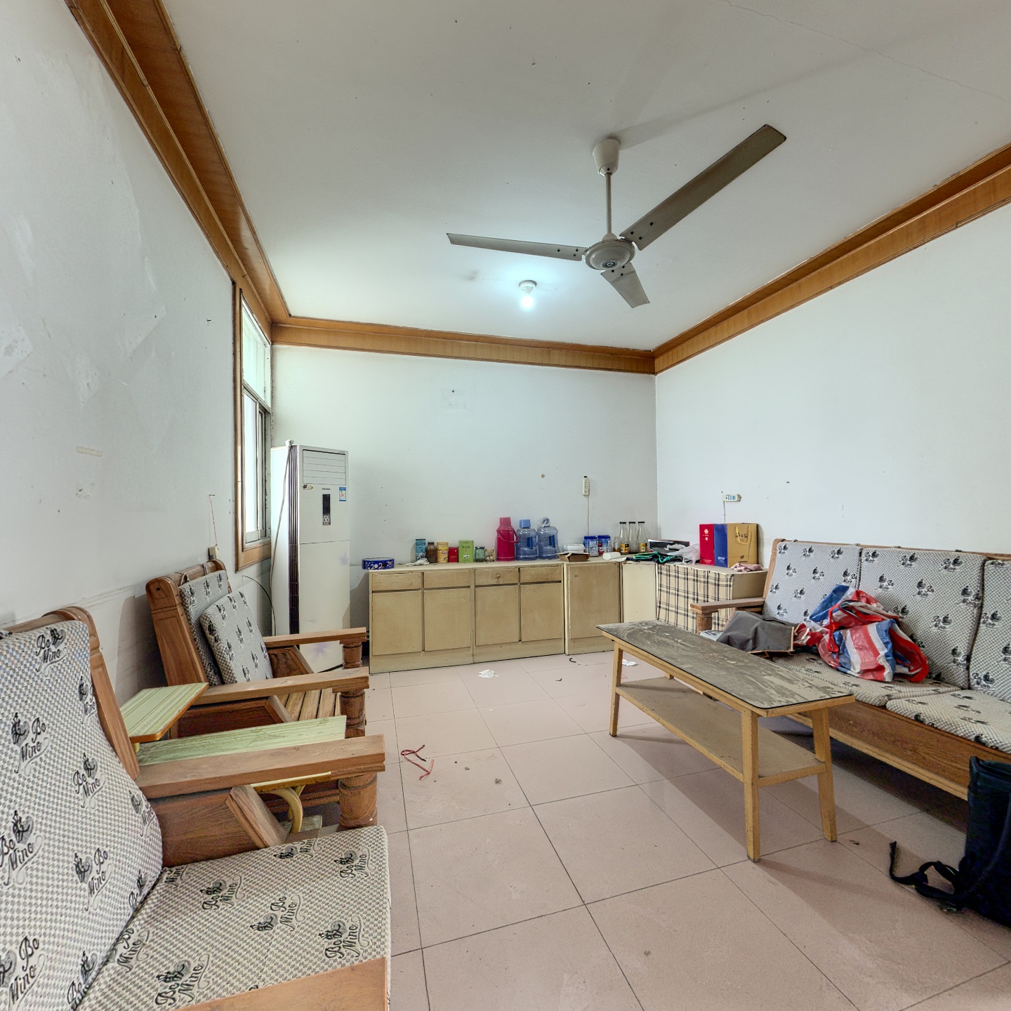 荟苑小区3室1厅1卫96.68㎡