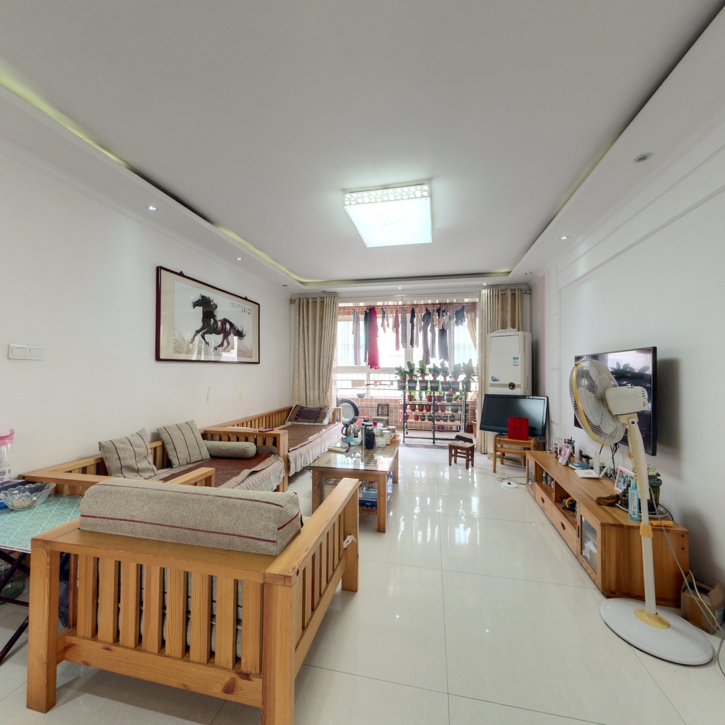 银龙嘉园3室2厅2卫125.00㎡