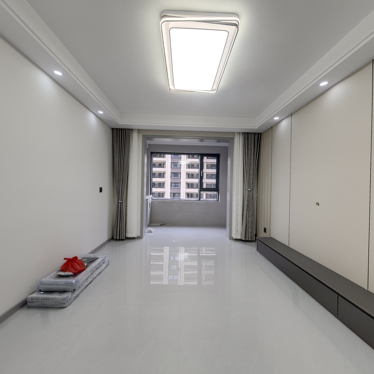 观澜郡3室2厅2卫111.36㎡